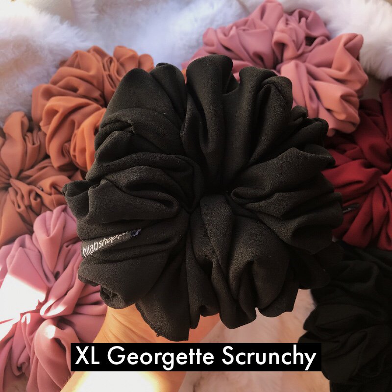 XL Scrunchy - Black