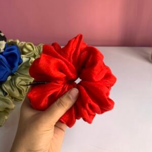 Silk Scrunchy - Scarlet