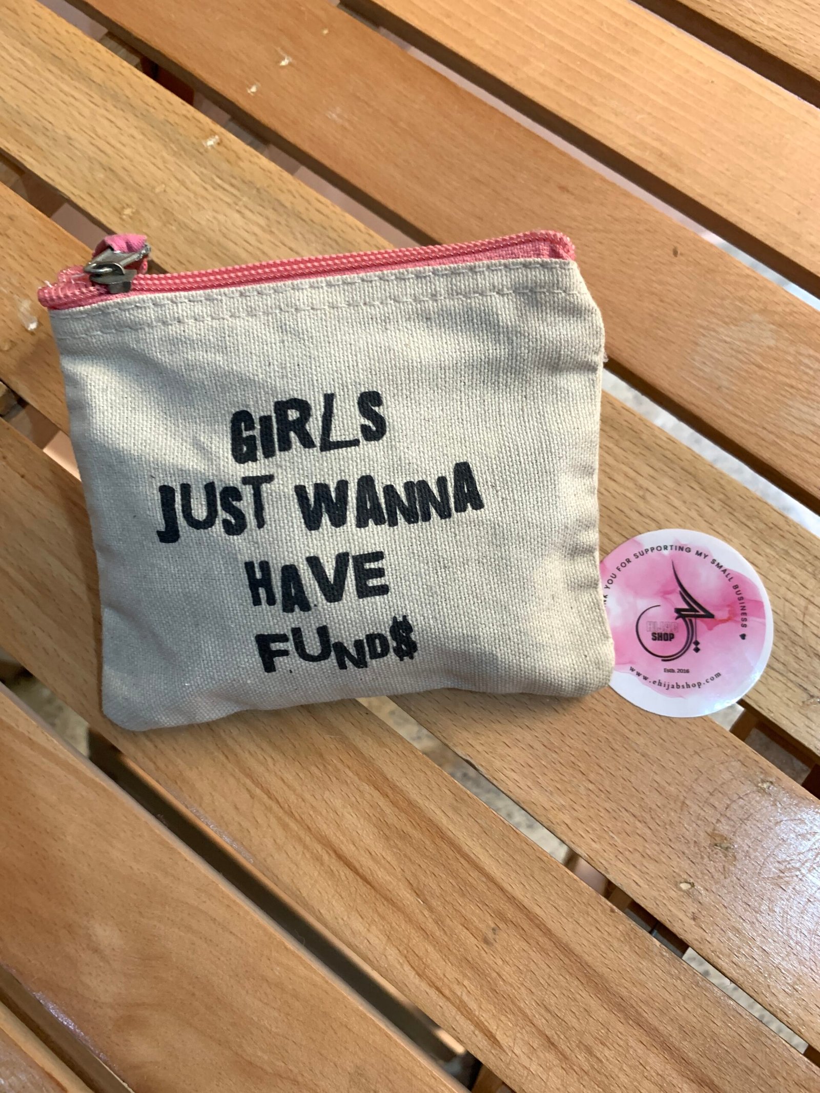 Girls just wanna have Funds! - Pouch (small)